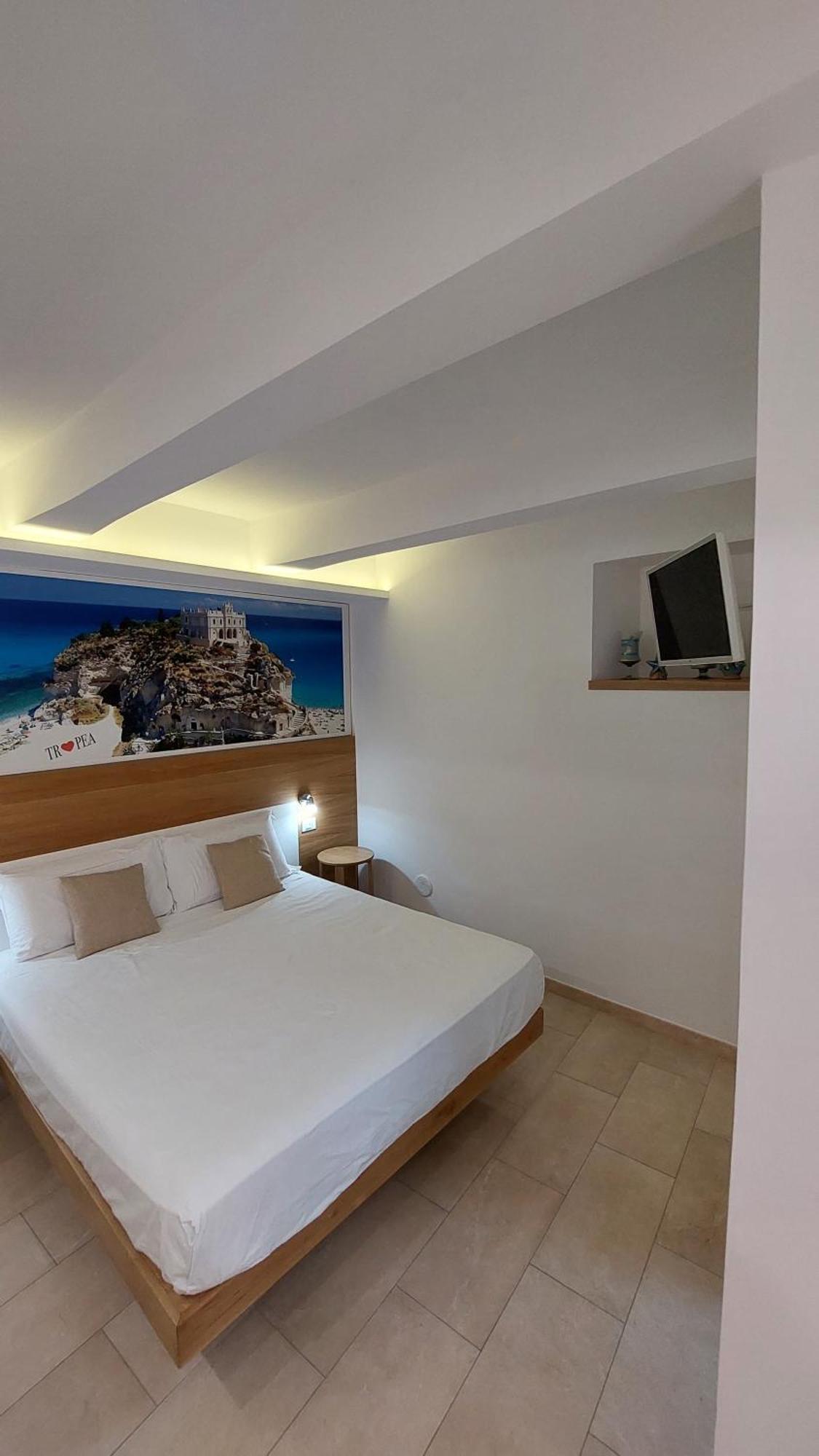 Don Francisco Rooms - Tropea Εξωτερικό φωτογραφία